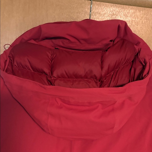 Athleta Outbound Parka Decadent Red M - Picture 15 of 16